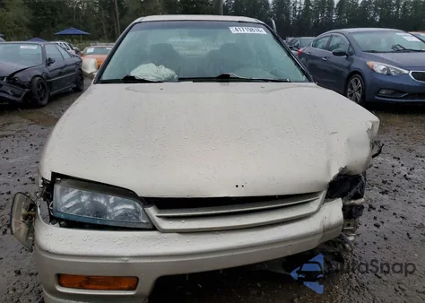 1995 Honda Accord Lx z USA, uszkodzony, nr VIN JHMCD5538SC016058